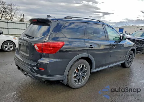 2019 Nissan Pathfinder S z USA, uszkodzony, nr VIN 5N1DR2MMXKC625759